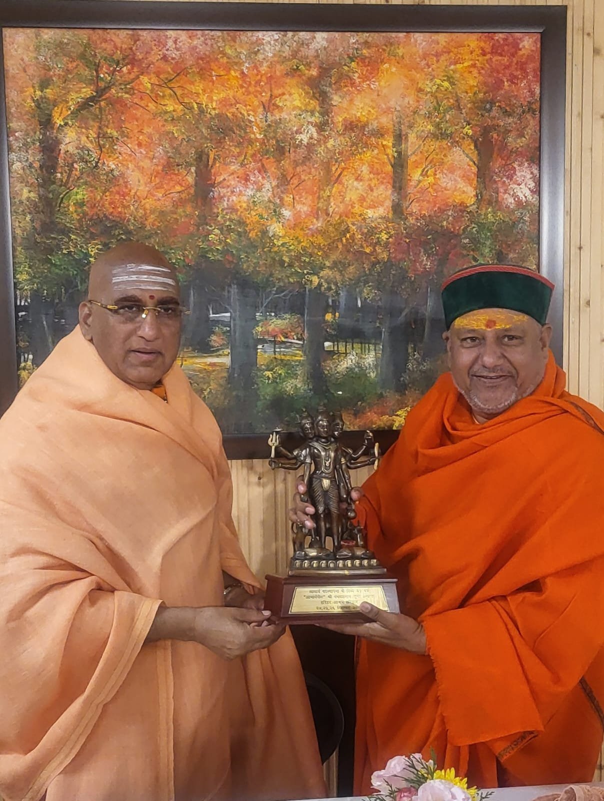 Mahamandaleshwar Swami Yatindranand Giri Maharaj with Acharya Mahamandaleshwar Swami Avdheshanand Giri of Juna Akhara 